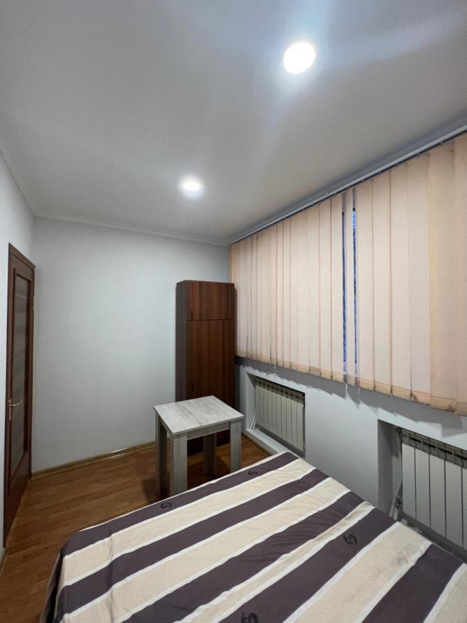 N1 Guest Hause Hotel Yerevan Ngoại thất bức ảnh