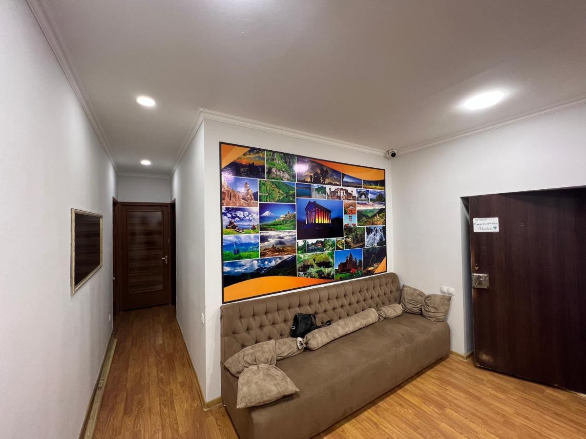 N1 Guest Hause Hotel Yerevan Ngoại thất bức ảnh