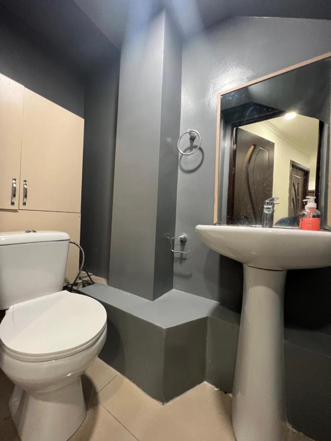 N1 Guest Hause Hotel Yerevan Ngoại thất bức ảnh