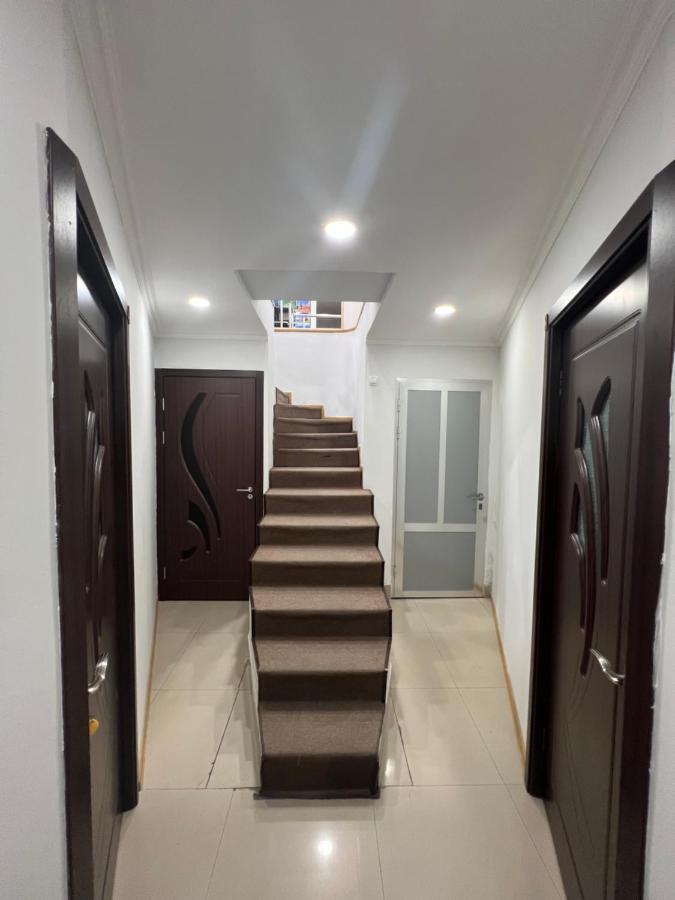 N1 Guest Hause Hotel Yerevan Ngoại thất bức ảnh