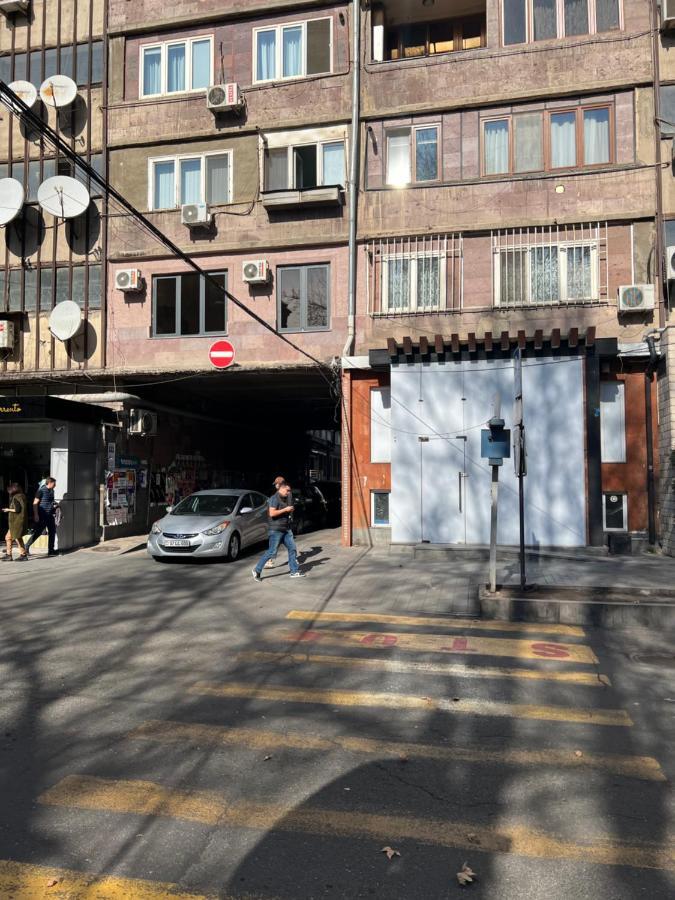 N1 Guest Hause Hotel Yerevan Ngoại thất bức ảnh